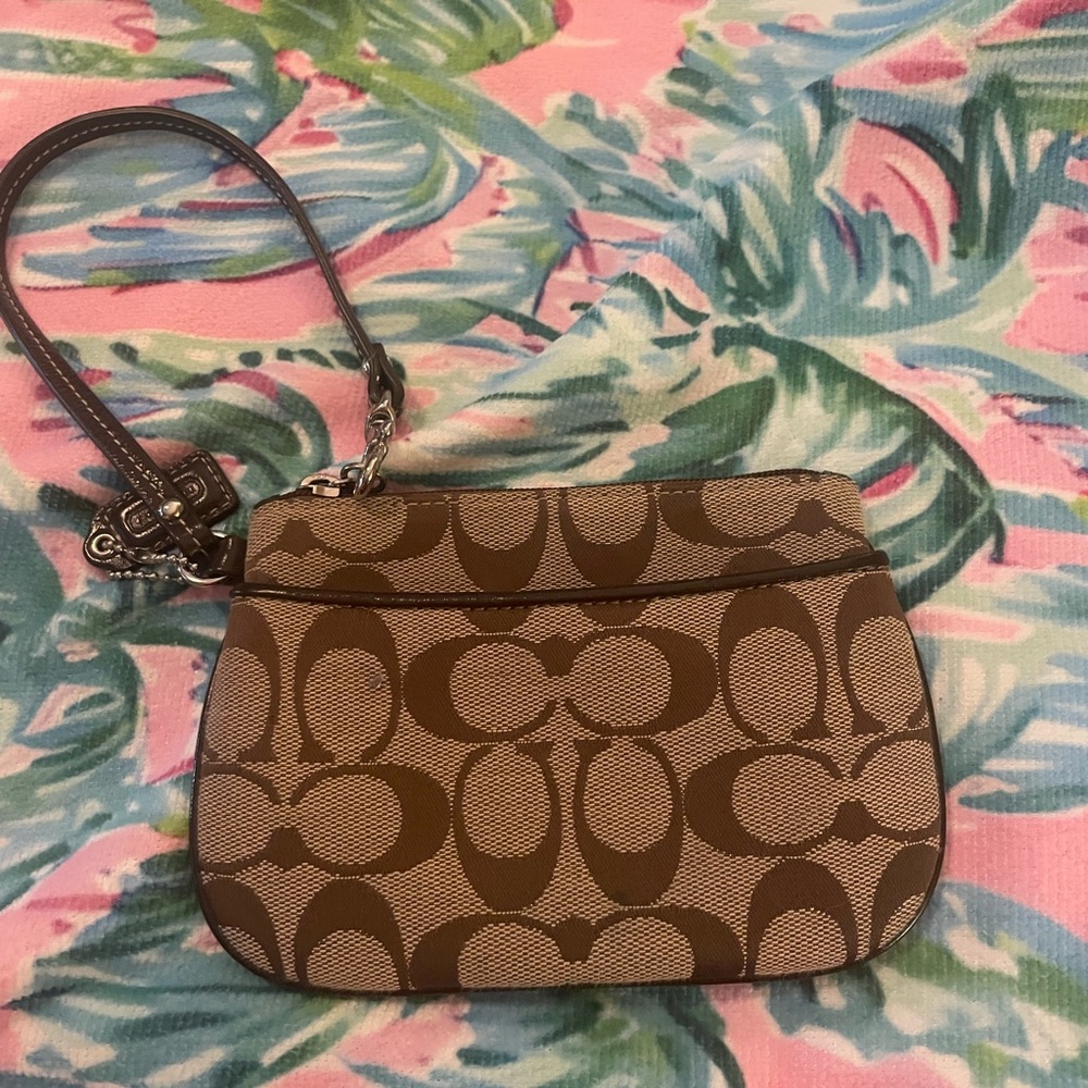 Coach wristlet-brown/tan